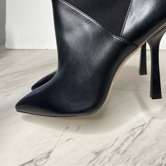 Stuart Weitzman Max Black Leather Pointed Toe Bootie 9 Narrow - Picture 11 of 16